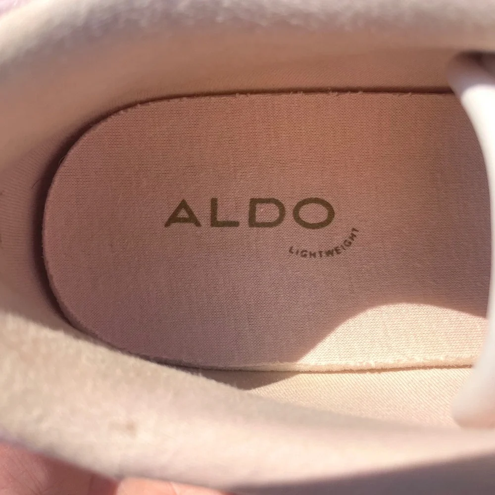 Aldo Women's Sneakers Size 9‎ Pink White Rose Gold Lightweight Casual Shoes